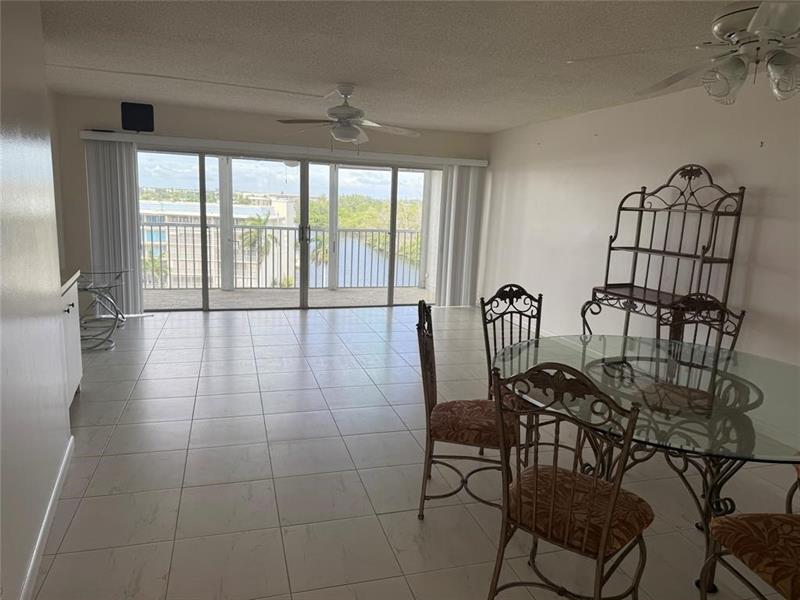 Image 9 of 57 For 1537 Hillsboro Blvd  839