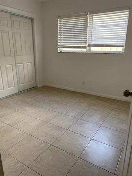 Image 5 of 11 For 481 Sunshine Dr  C1