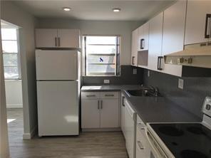 Image 19 of 19 For 2761 Taft St  409