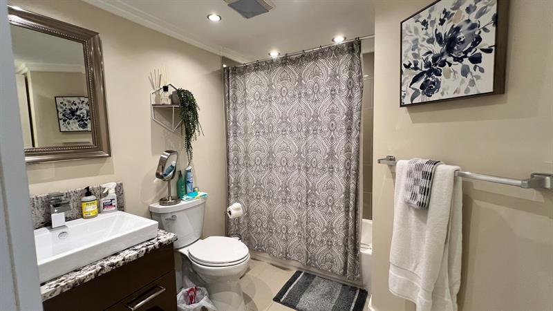 Image 14 of 22 For 831 Lyons Rd  23201