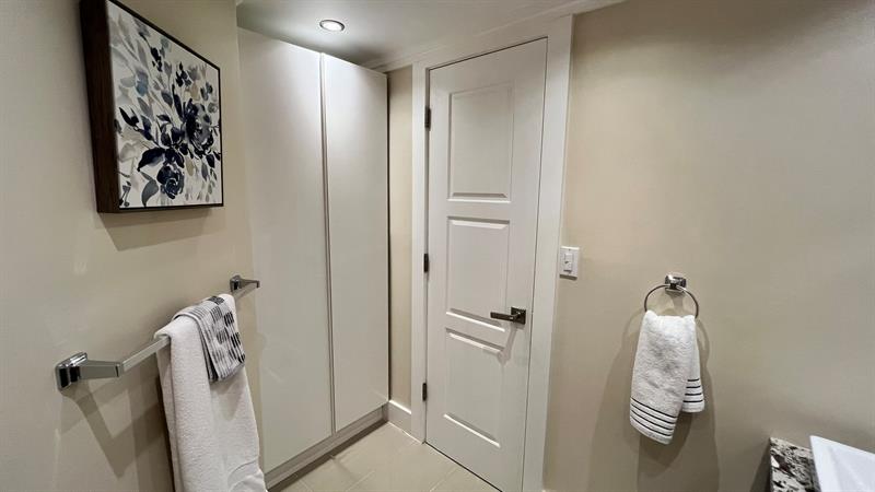 Image 16 of 22 For 831 Lyons Rd  23201
