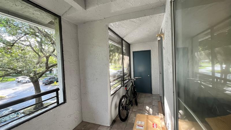 Image 19 of 22 For 831 Lyons Rd  23201