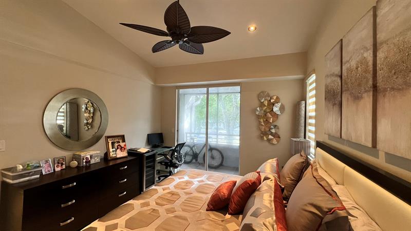 Image 6 of 22 For 831 Lyons Rd  23201