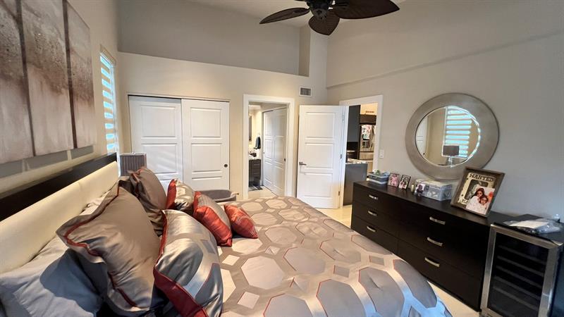 Image 7 of 22 For 831 Lyons Rd  23201