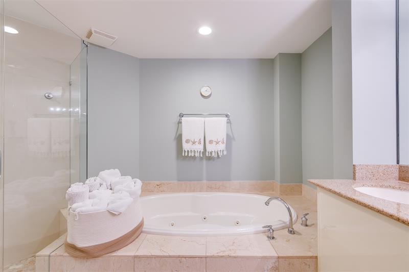 Image 28 of 36 For 191 Ocean Dr  513