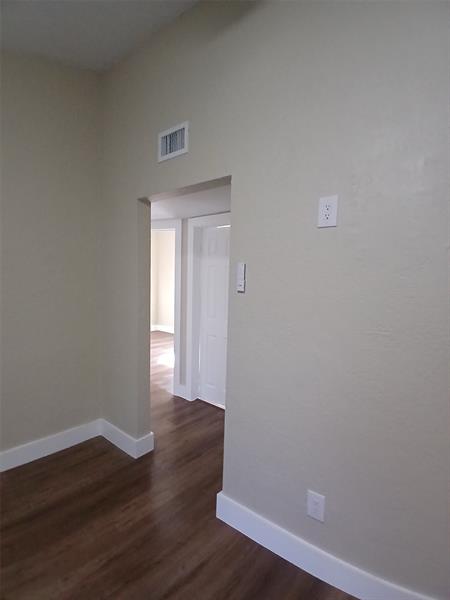 Image 7 of 15 For 18020 5th Ave