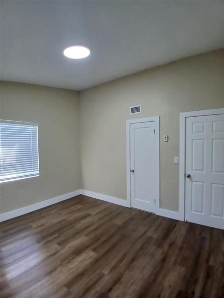 Image 8 of 15 For 18020 5th Ave