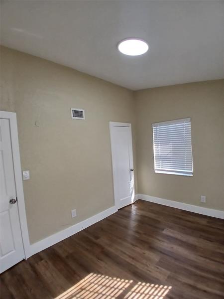 Image 9 of 15 For 18020 5th Ave