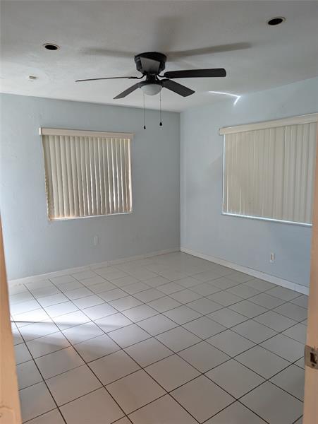 Image 14 of 15 For 7502 44th Ct  B