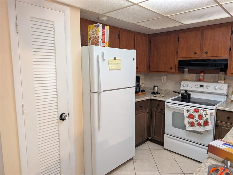 Image 5 of 15 For 7502 44th Ct  B