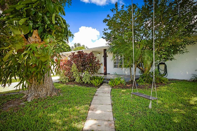 Image 2 of 47 For 6139 22nd St