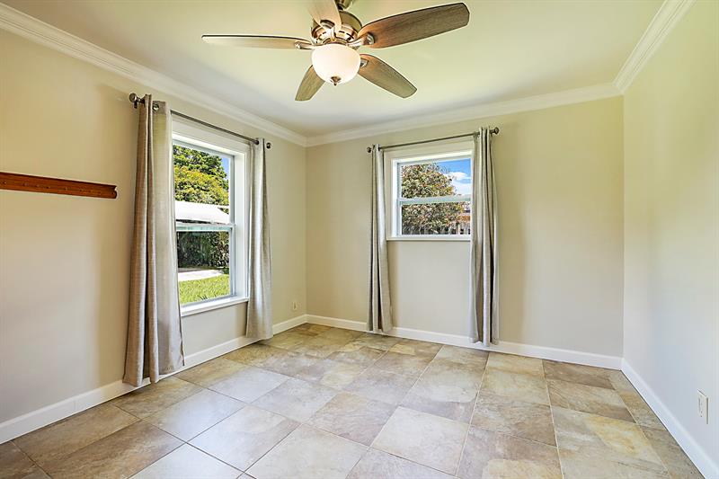 Image 22 of 47 For 6139 22nd St
