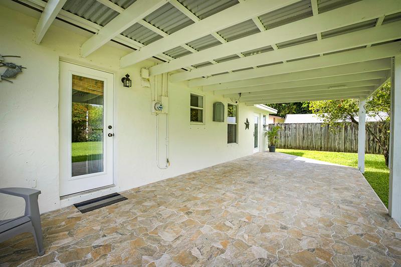 Image 32 of 47 For 6139 22nd St