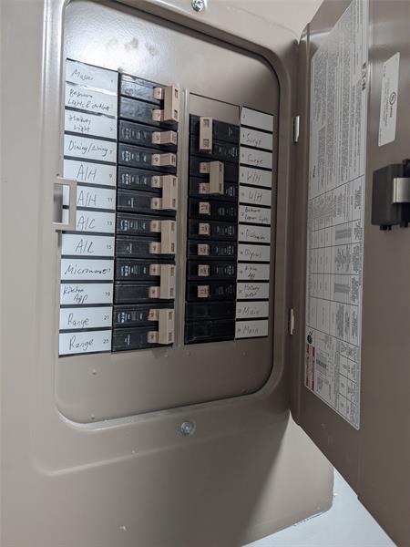 Image 18 of 18 For 3351 85 Ave  315