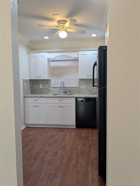 Image 7 of 18 For 3351 85 Ave  315