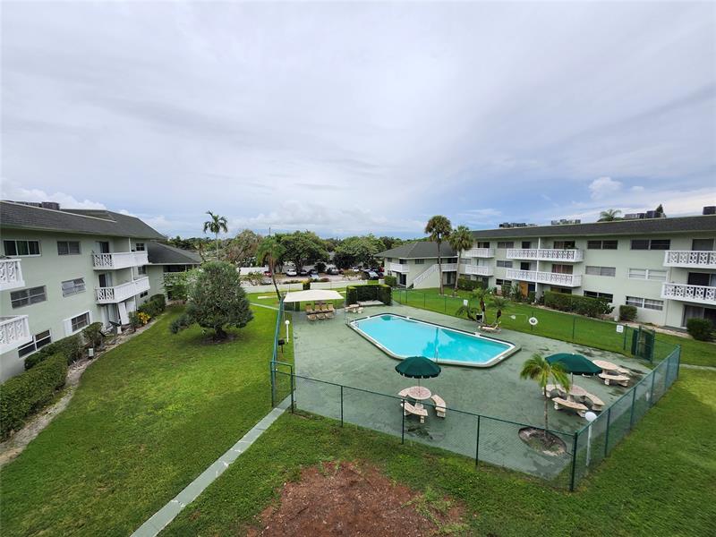 Image 12 of 20 For 4200 3rd Ct  309