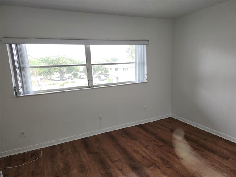 Image 16 of 20 For 4200 3rd Ct  309