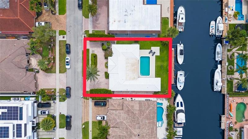 Image 3 of 12 For 2670 47th St