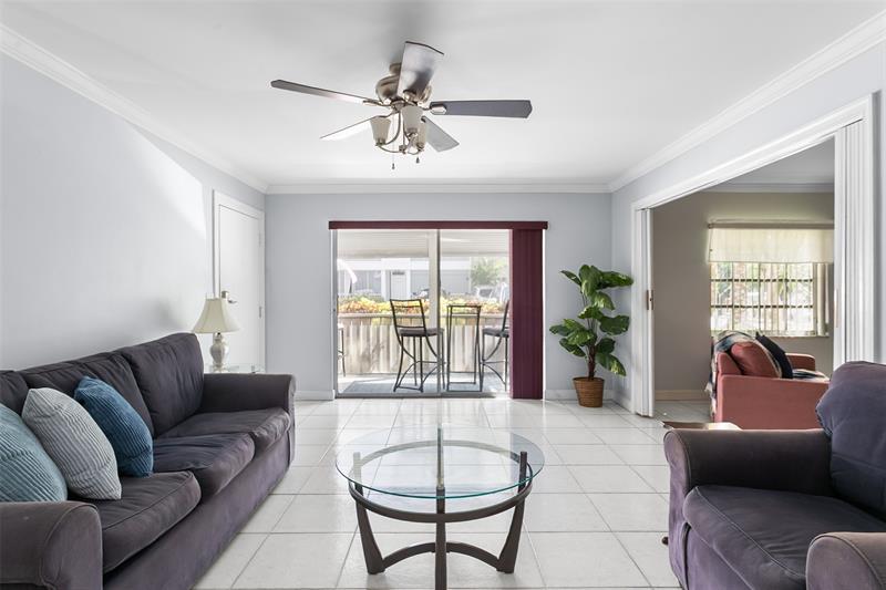 Image 18 of 34 For 6399 Bay Club Dr  1