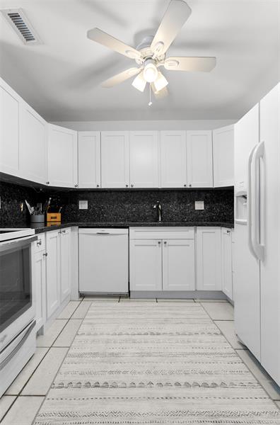 Image 24 of 34 For 6399 Bay Club Dr  1