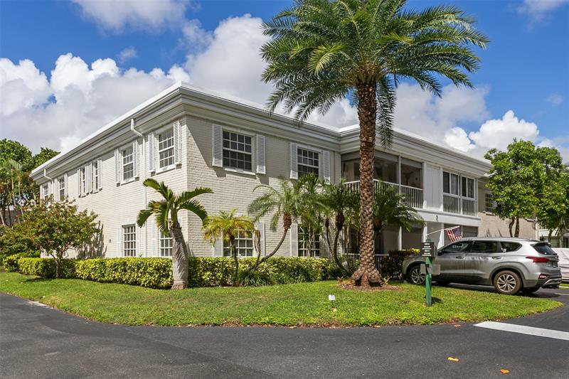 Image 33 of 34 For 6399 Bay Club Dr  1