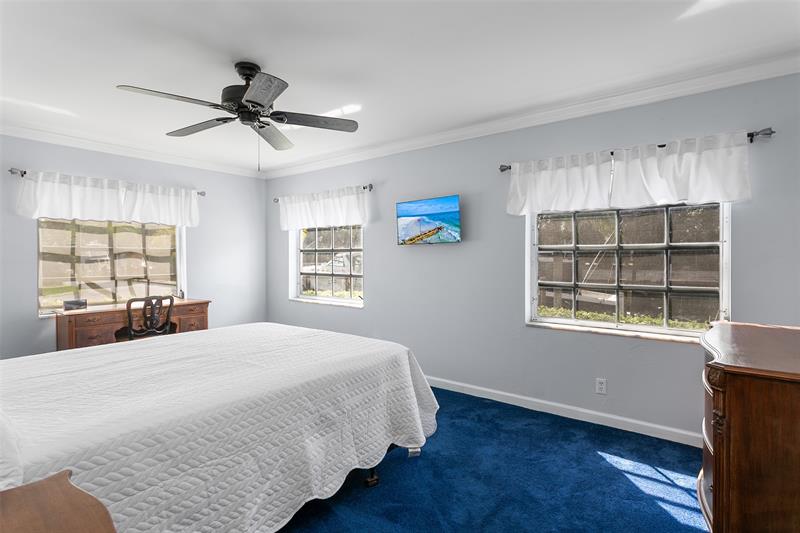 Image 7 of 34 For 6399 Bay Club Dr  1