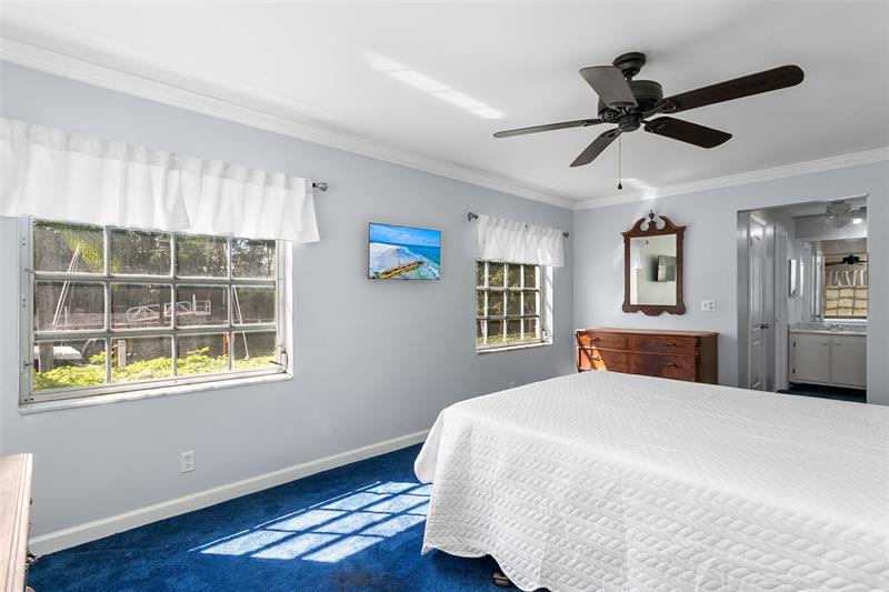 Image 9 of 34 For 6399 Bay Club Dr  1