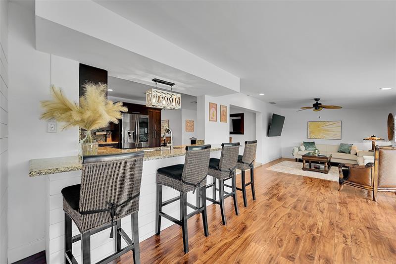 Image 11 of 53 For 1080 9th Ave