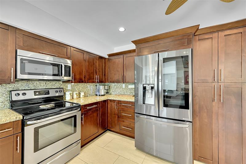 Image 4 of 53 For 1080 9th Ave