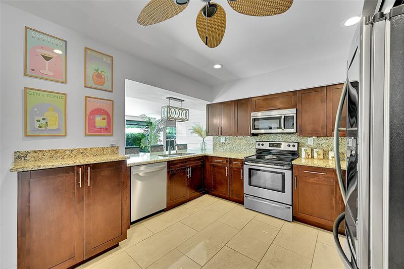 Image 6 of 53 For 1080 9th Ave