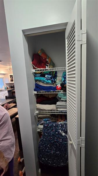 Image 14 of 16 For 4105 Clearview Ter