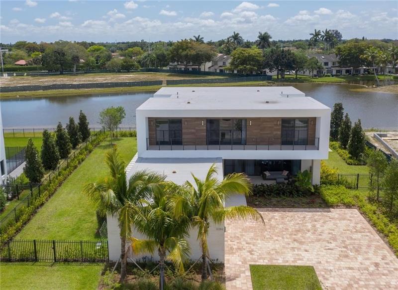 Details for 16552 Botaniko Dr S, Fort Lauderdale, FL 33326