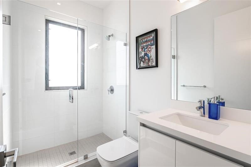 Image 18 of 19 For 16552 Botaniko Dr S