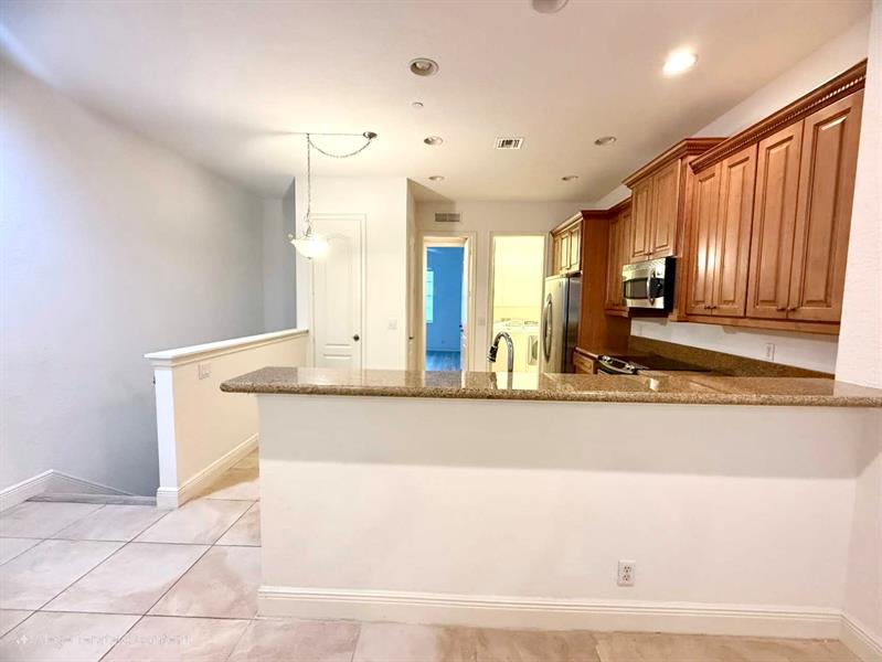 Image 16 of 38 For 4804 Sawgrass Breeze Dr
