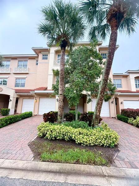 Image 4 of 38 For 4804 Sawgrass Breeze Dr