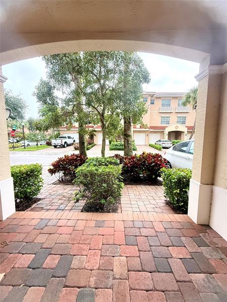 Image 5 of 38 For 4804 Sawgrass Breeze Dr