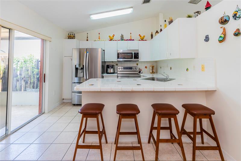 Image 10 of 30 For 18300 143rd Ct