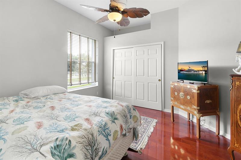 Image 16 of 64 For 5602 Sunshine Farms Way