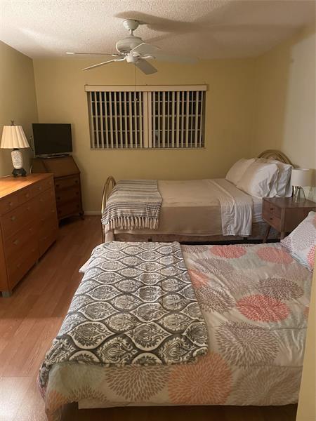 Image 7 of 16 For 604 2nd St  226