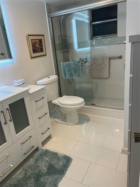 Image 9 of 16 For 604 2nd St  226