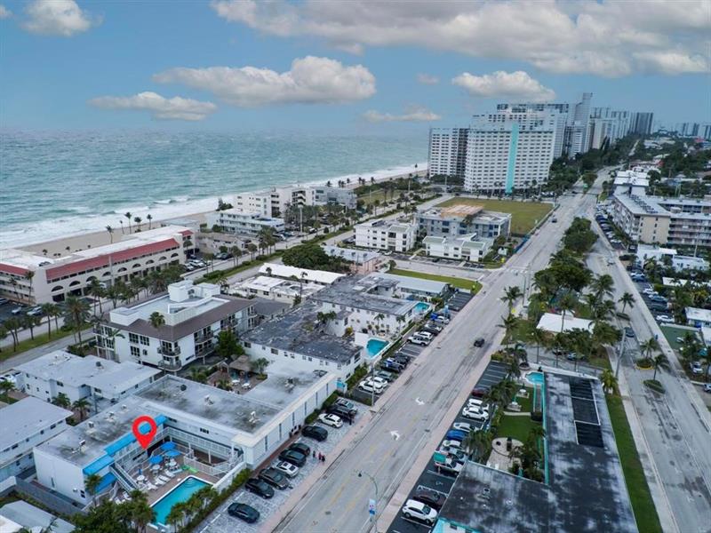 Image 11 of 15 For 4228 Ocean Blvd  14