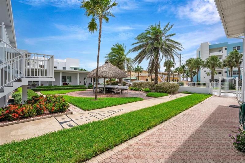 Image 15 of 15 For 4228 Ocean Blvd  14