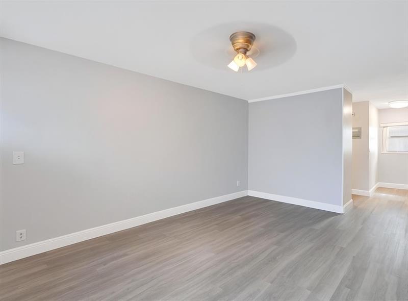 Image 3 of 15 For 4228 Ocean Blvd  14