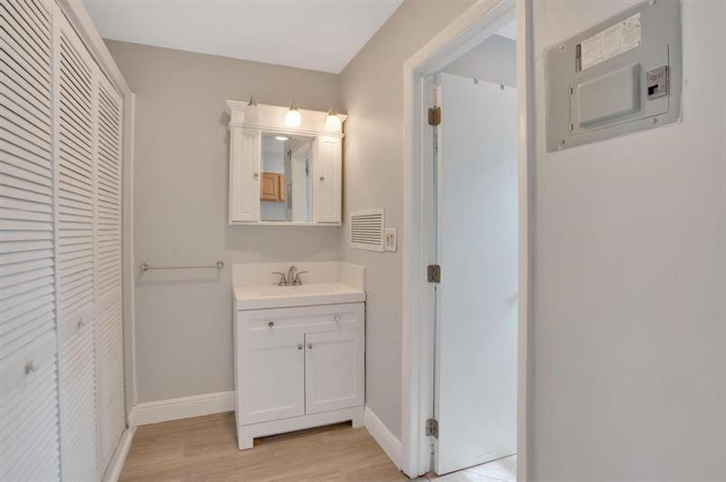 Image 7 of 15 For 4228 Ocean Blvd  14