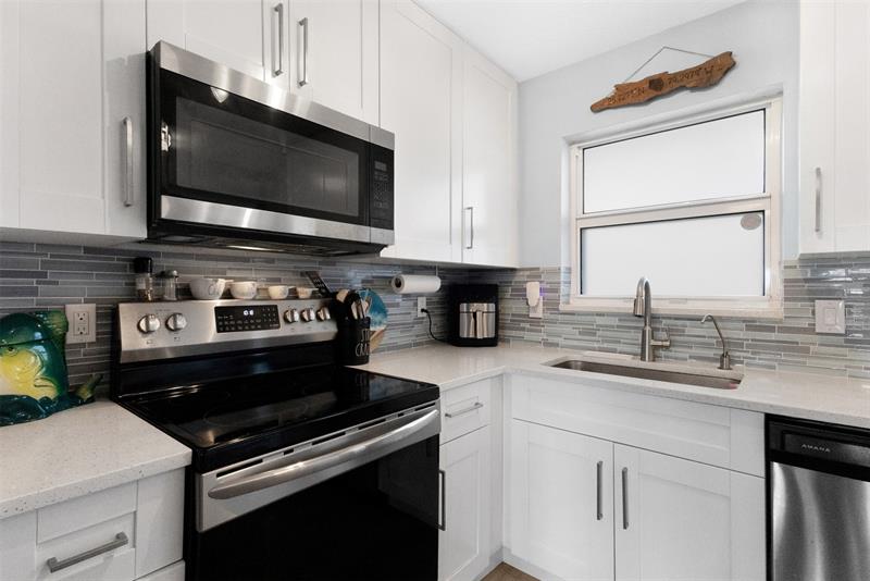 Image 5 of 34 For 1501 15th Ct  303