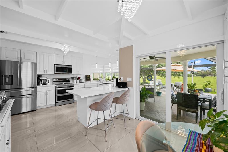 Image 20 of 30 For 4906 Travelers Palm Ln