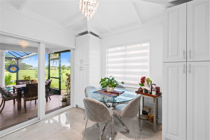 Image 22 of 30 For 4906 Travelers Palm Ln