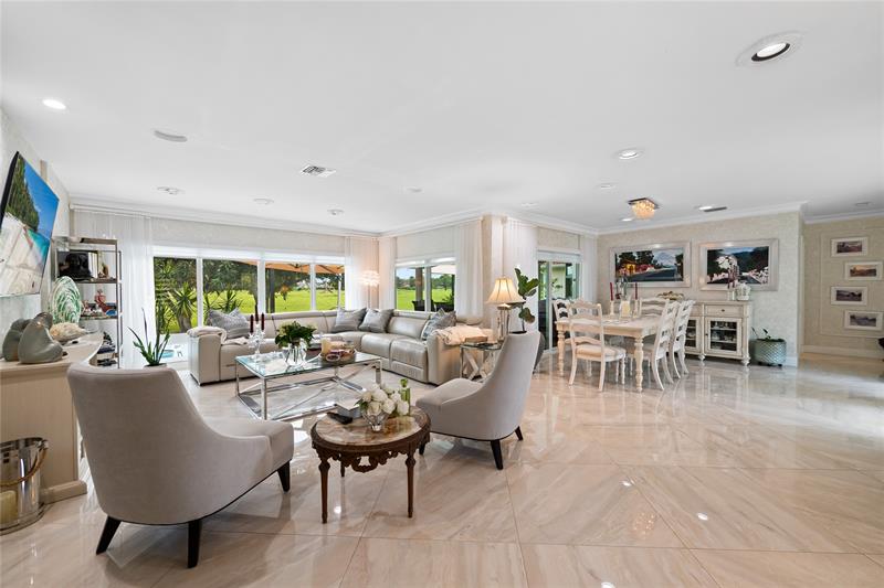 Image 8 of 30 For 4906 Travelers Palm Ln