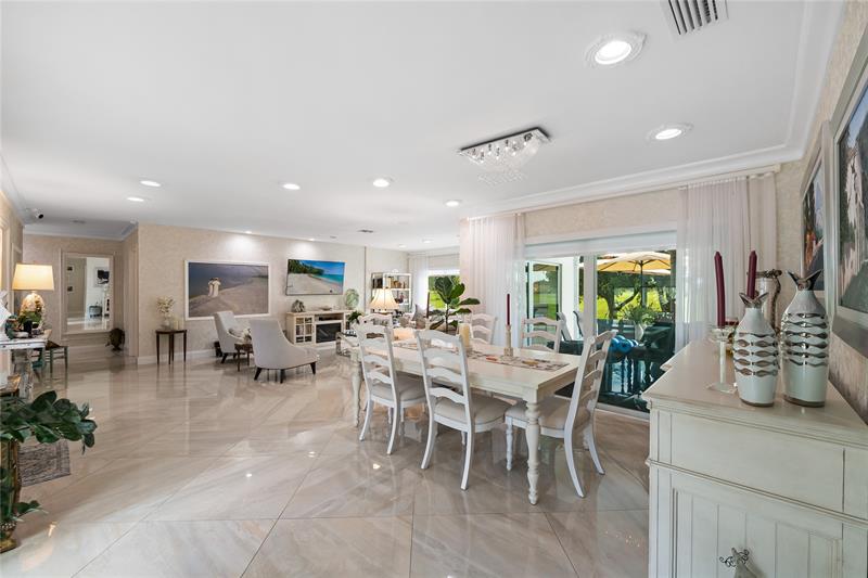 Image 9 of 30 For 4906 Travelers Palm Ln