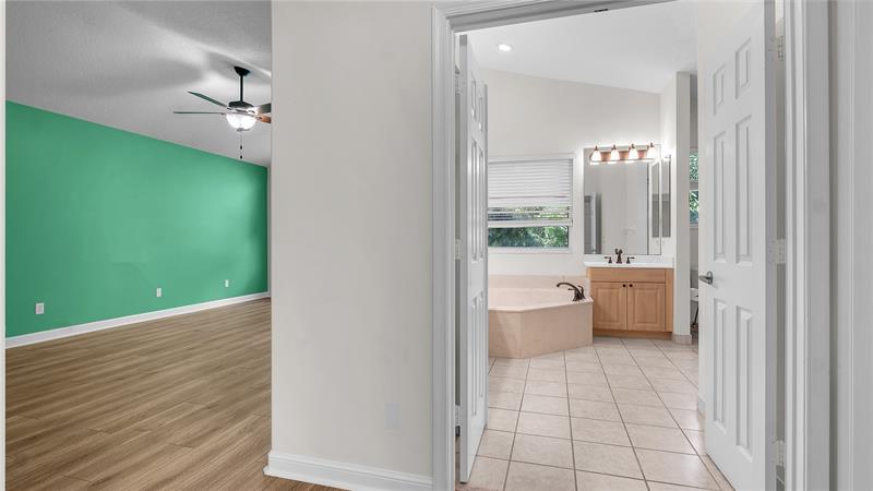 Image 18 of 52 For 4795 Classical Boulevard